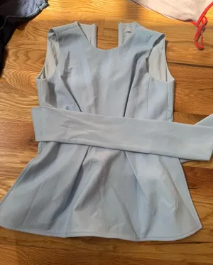 Blue peplum hunter bell top thumbnail 1