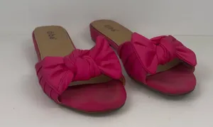 Pink Sandals Flip Flips Size 8 Runs Small thumbnail 3