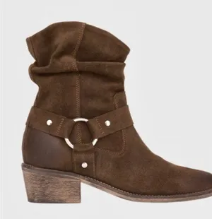 Mark Jenkins Dallas in Brown Distressed Suede Size 9 thumbnail 1