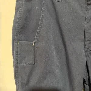Carhartt women’s Dark Blue Cargo Pants thumbnail 5