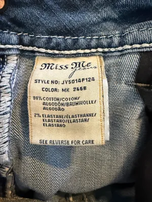 Miss Me Signature Cuffed Capri Jeans Womens 30 Rhinestone Flap Pocket Y2K thumbnail 9