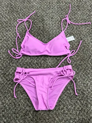 Pink Bikini thumbnail 1