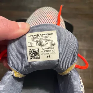 Under Armour Women's Charged Breathe Lace PR - Size 9 US neon orange and black thumbnail 6