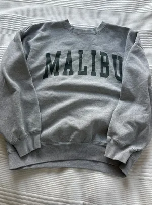 Brandy Melville Crewneck thumbnail 1