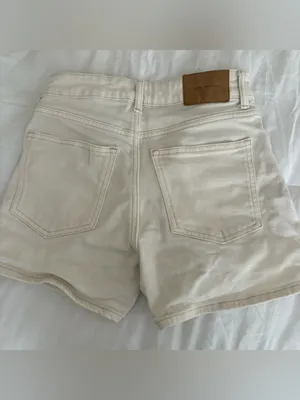 H&M Cream denim shorts thumbnail 3