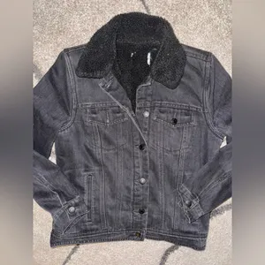 Old Navy Black Sherpa-Lined Black Denim Jacket thumbnail 4