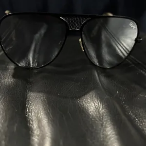 Quay Iconic 126 Black Frame Blue Lens thumbnail 9