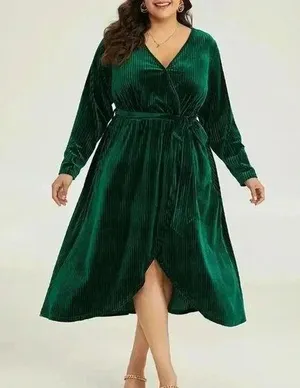 NWT!Dark green rib velvet wrap hem wrap pocket belt dress Size 12 or Large thumbnail 1