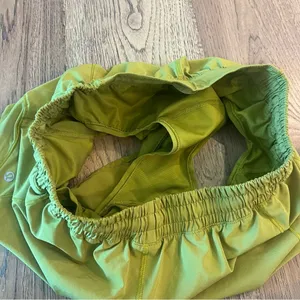 Lululemon Hotty Hot Short II 2.5” Golden Lime thumbnail 8