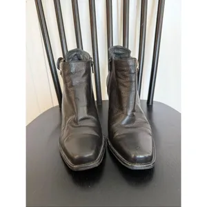 Stuart Weitzman black leather square toe bootie size 8.5 thumbnail 3