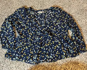 LOFT Navy Floral Print Peplum V Neck Blouse Women's‎ Size Small thumbnail 1