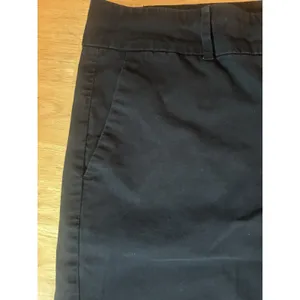 Ann Taylor Devin Fit Bermuda Shorts Womens Size 16 Black Stretch Cotton Blend thumbnail 15