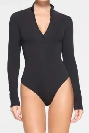 SKIMS FITS EVERYBODY ZIP FRONT LONG SLEEVE THONG BODYSUIT ONYX S ( sold out) thumbnail 1