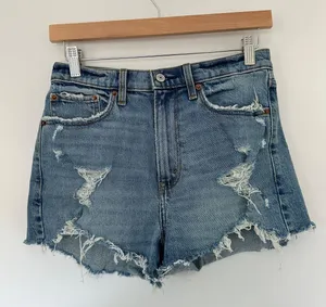 Abercrombie High Rise Mom Short thumbnail 6