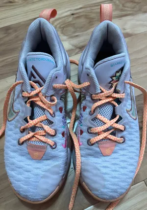 Women’s Basketball Shoes Fruit thumbnail 4