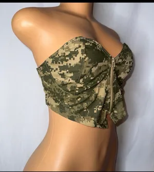 Camo Pretty Little Thing Crop Top thumbnail 4