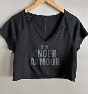 Under Armour Women’s Black Mesh Crop Top V Neck Short Sleeve Athletic S M thumbnail 1