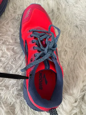 Brooks Cascadia 16 Women’s Red And Navy Running Shoes Size 8USA thumbnail 13