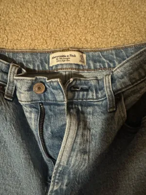 Abercrombie 90s Straight Jeans thumbnail 2