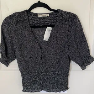 Abercrombie Y2K Black Polka Dot Top Small NEW!!! thumbnail 1