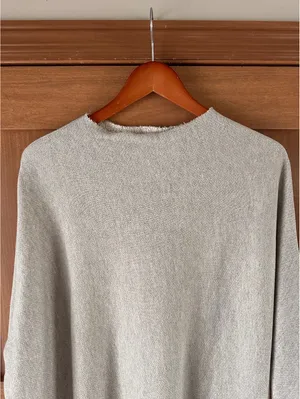 Perfectwhitetee Morrison Mock Neck Sweatshirt in Heather Grey Women’s size Small thumbnail 5