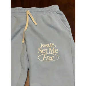 Comfort Colors Sweatpants Women Medium Blue Jesus Set Me Free Graphic Joggers thumbnail 2