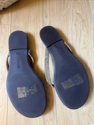 Madewell Suede Thong Sandals thumbnail 3