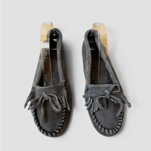 Minnetonka Suede Kilty Hardsole Moccasins Gray Rubber Sole Women's Size 7.5 thumbnail 5