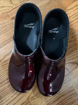 Dansko Glossy Wine Red Patent Clogs size 41 fits like a 10 like new thumbnail 1