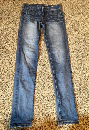 American‎ Eagle Super Stretch Jeggings Womens 8 Long Medium Wash Blue Slim Denim thumbnail 1