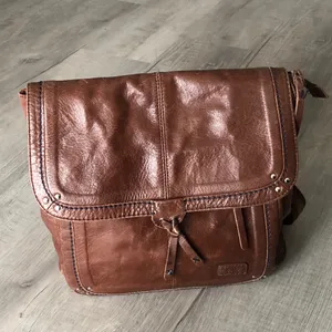 The Sak Ventura convertible leather bag thumbnail 14