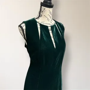 Elie Tahari Green Velvet Sheath Sleeveless Dress‎ Cutout Autumn Wedding Guest thumbnail 3