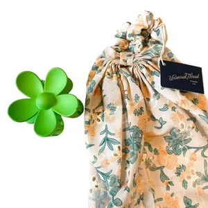 Universal Threads Green Floral Scrunchie Ribbon Hair Tie & Claw Clip Set Cottage thumbnail 2