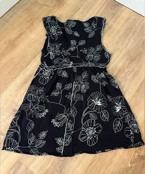 BCBGMaxAzria black and white tank. Size Medium. thumbnail 2
