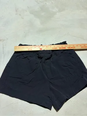 Athleta Black Women's Elastic Waist Shorts 4 thumbnail 3