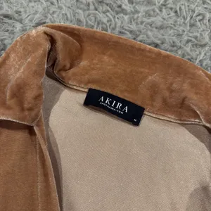 Akira Top thumbnail 2