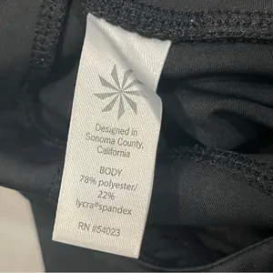 Athleta Black Chaturanga Cropped Capri Pants size Small thumbnail 8