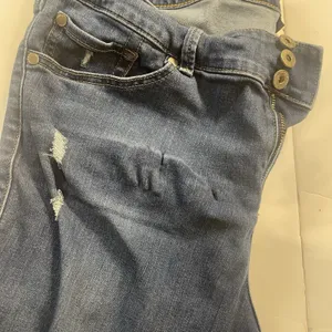 Torrid Feel The Fit Plus Size 18 Blue Mid Rise Medium Wash Distressed Jeggings thumbnail 4