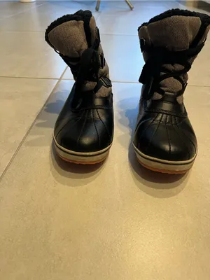 Women’s JMU Black Lace-Up Waterproof Duck Boots. Size 10 thumbnail 5