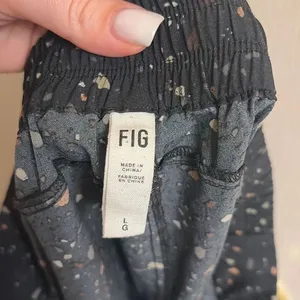 ✨Fig Pattern Jogger Sz Large Pants✨ thumbnail 4