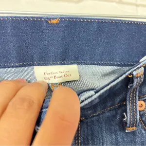 Levi’s 525 Perfect Waist Bootcut Jeans Women’s 8 Medium Wash Stretch Denim thumbnail 4
