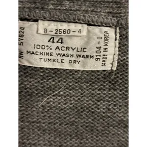 Vintage Gray Cable Knit Cardigan Vest Button‎ Front V-Neck Pocket Gray Size 44 thumbnail 2