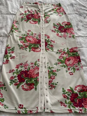 Betsey Johnson Floral snap Front White & Pink Maxi Skirt size S boho XOXO Betsey thumbnail 8