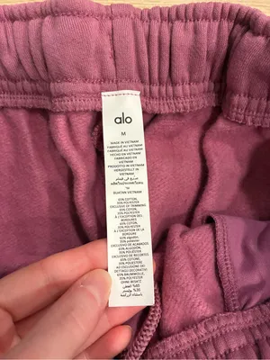 NWT Alo Yoga Women’s Accolade Straight Leg Sweatpant Soft Mulberry Size M thumbnail 7