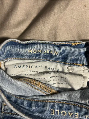 American Eagle Outfitters Light Blue Ripped Straight-Leg Mom Jeans Size 4 thumbnail 4