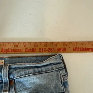 Levi's Premium Wedgie Fit Jeans Women's Size‎ 28 Button Fly High Rise Light Wash thumbnail 8