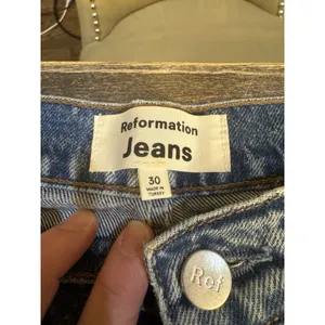 Reformation High Rise Straight Leg Medium Wash Jeans In Shasta Blue Size 30 thumbnail 5