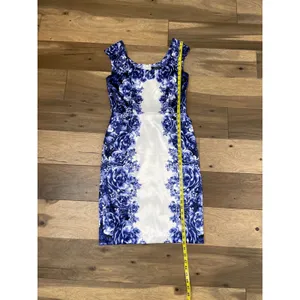 White House Black Market White Blue Floral Satin Sheath Dress Fully Lined Size 8 thumbnail 7