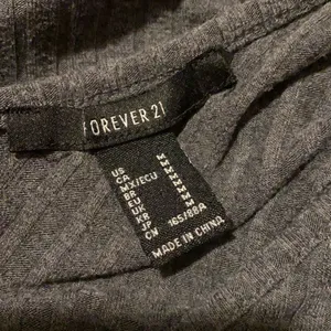 Forever21 Gray Crop Top thumbnail 3