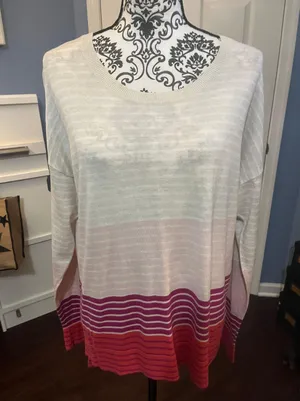 Size Large Lightweight Hi Lo Sweater thumbnail 1
